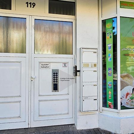 Schoene Grosse Ferienwohnung 79M2 Und 2 Baeder, Zentrumnah, 2Og Erfurt Exterior foto
