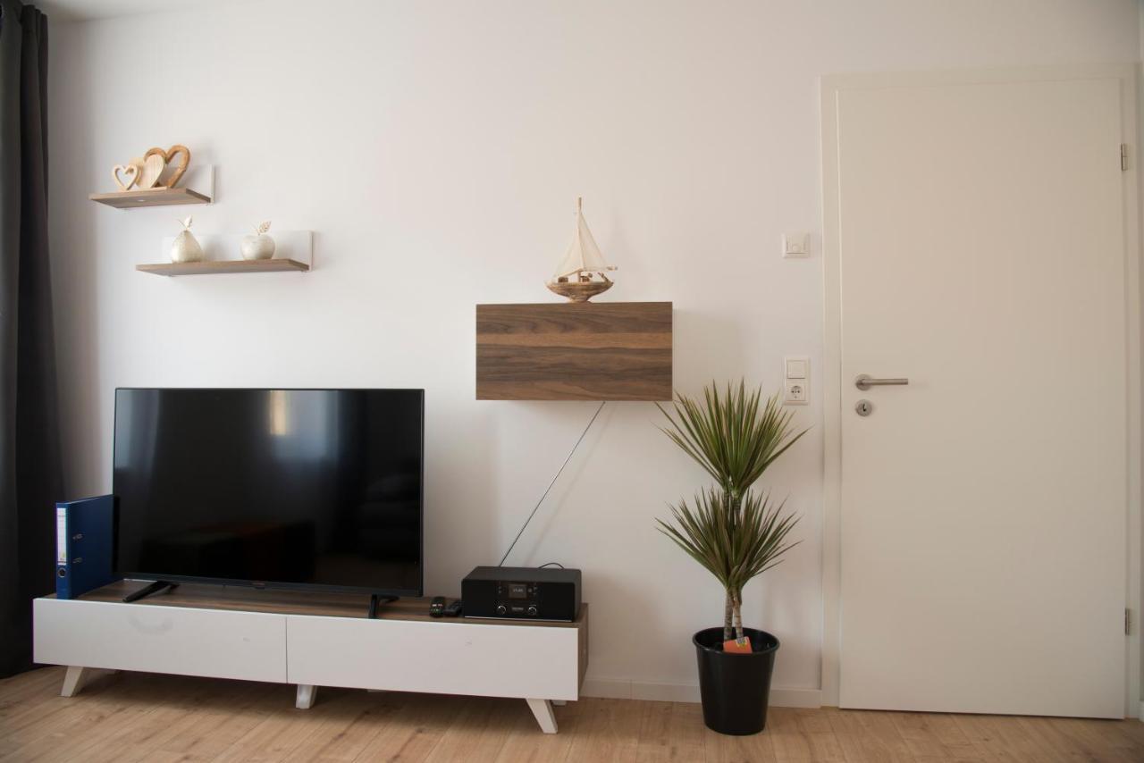 Schoene Grosse Ferienwohnung 79M2 Und 2 Baeder, Zentrumnah, 2Og Erfurt Exterior foto